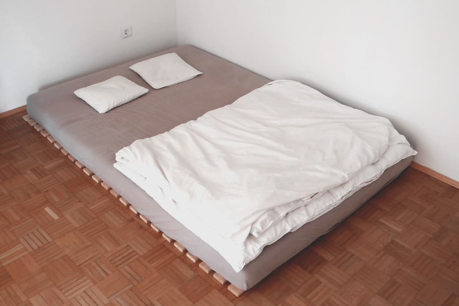 TiCAA Bodenbett 140x200 – Für maximale Bewegungsfreiheit
