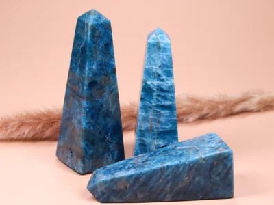 CrystalScents präsentiert: Apatit – Der Edelstein für Inspiration und Leichtigkeit