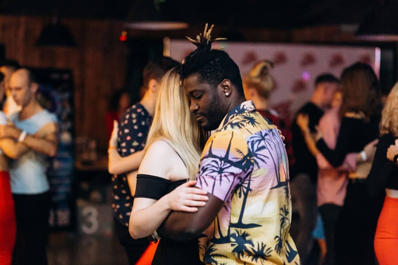 Salsa Privatkurs Köln – Individuelle Betreuung